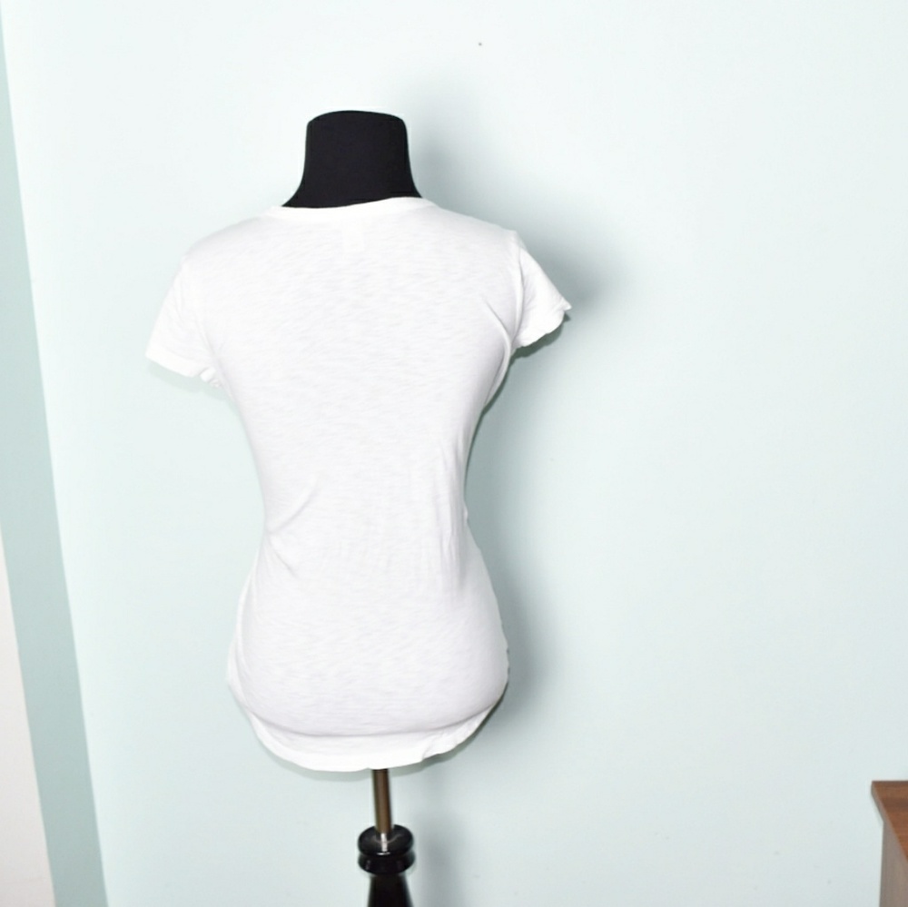 Beautiful Ivory Silky Top - Picture 2 of 2
